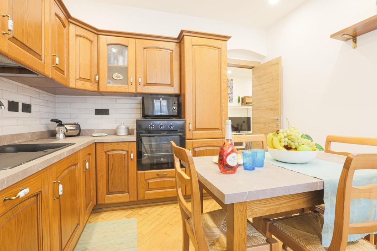 Gaslini 80sqm 5' Walk To The Sea Genova